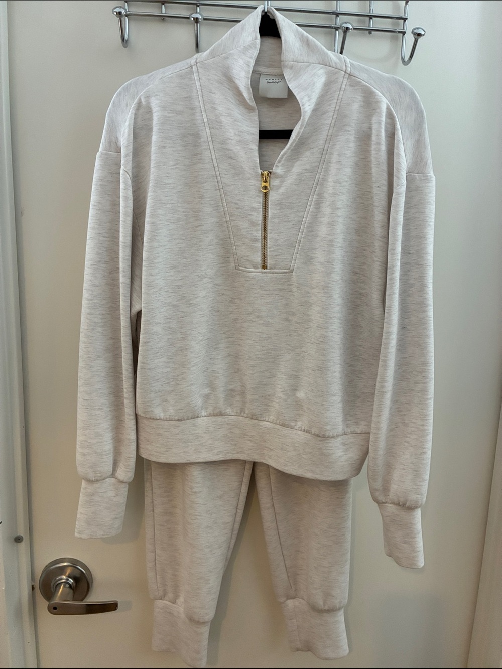 Varley Davidson Doublesoft Set Top Pants Small EUC light gray